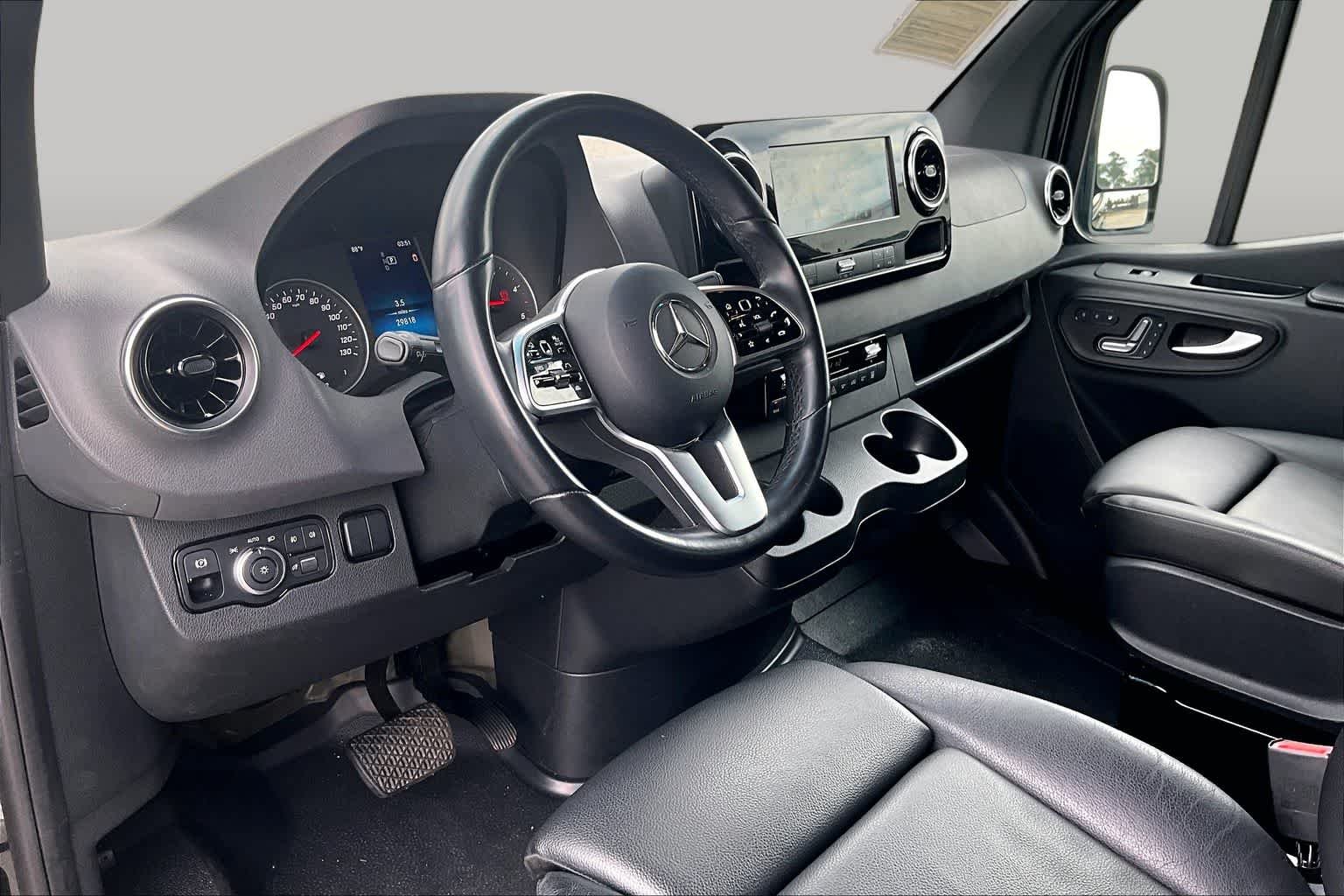 Used 2022 Obsidian Black Metallic Mercedes-Benz  image 18