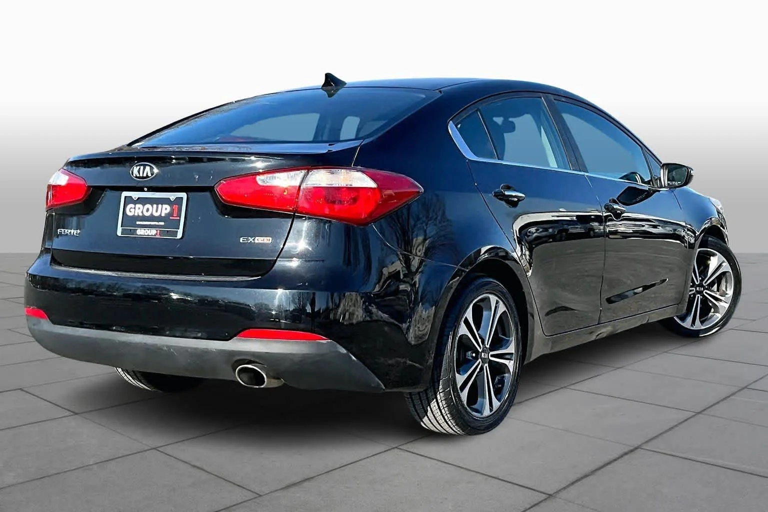 Used 2016 Aurora Black Pearl Kia EX image 23