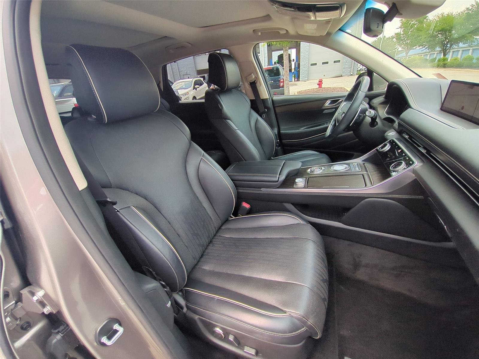 Used 2021 Gold Coast Silver Genesis  image 40