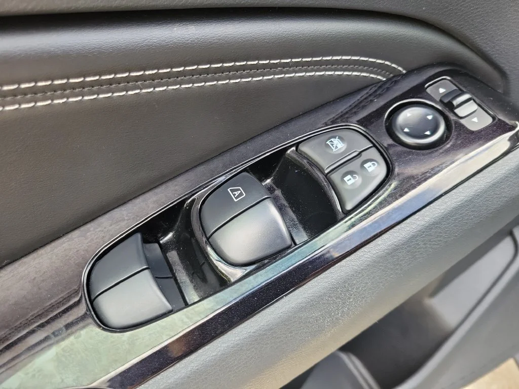 Used 2023 Gray Nissan 2.5 SV image 17