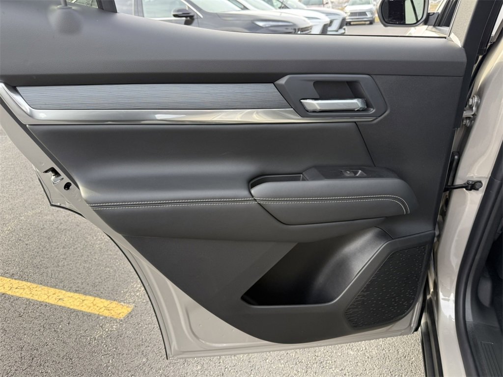 2026 GMC TERRAIN - Image 31