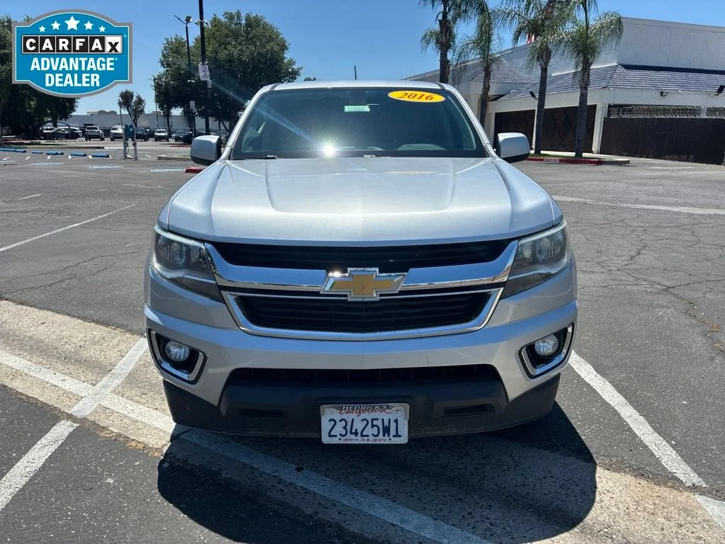 Used 2016 SILVER ICE METALLIC Chevrolet 2WD LT image 8