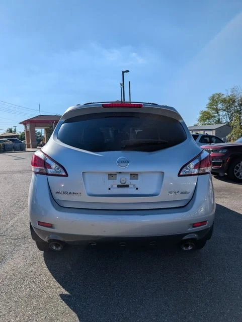 Used 2012 Silver Nissan SV image 5