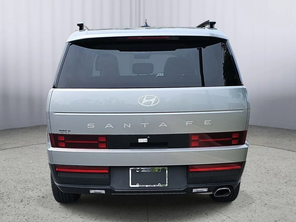 Used 2025 Silver Hyundai SEL image 4