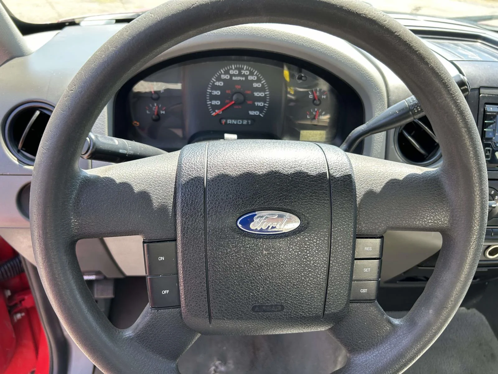 Used 2005 Red Ford Supercab 133 STX image 15