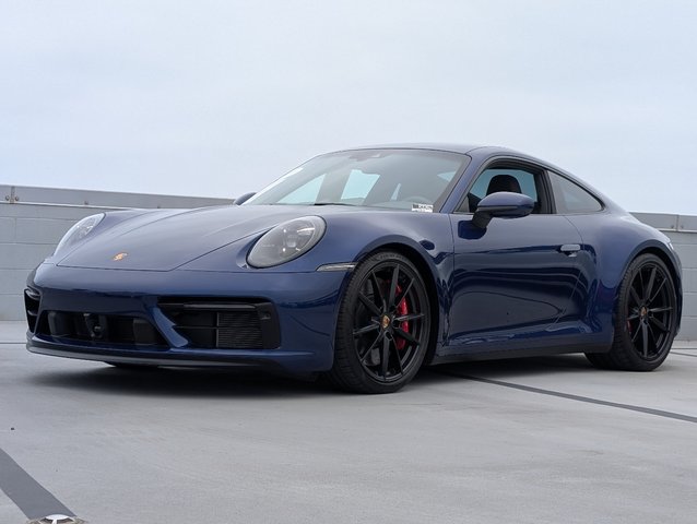 2024 Porsche 911 Carrera 4 GTS