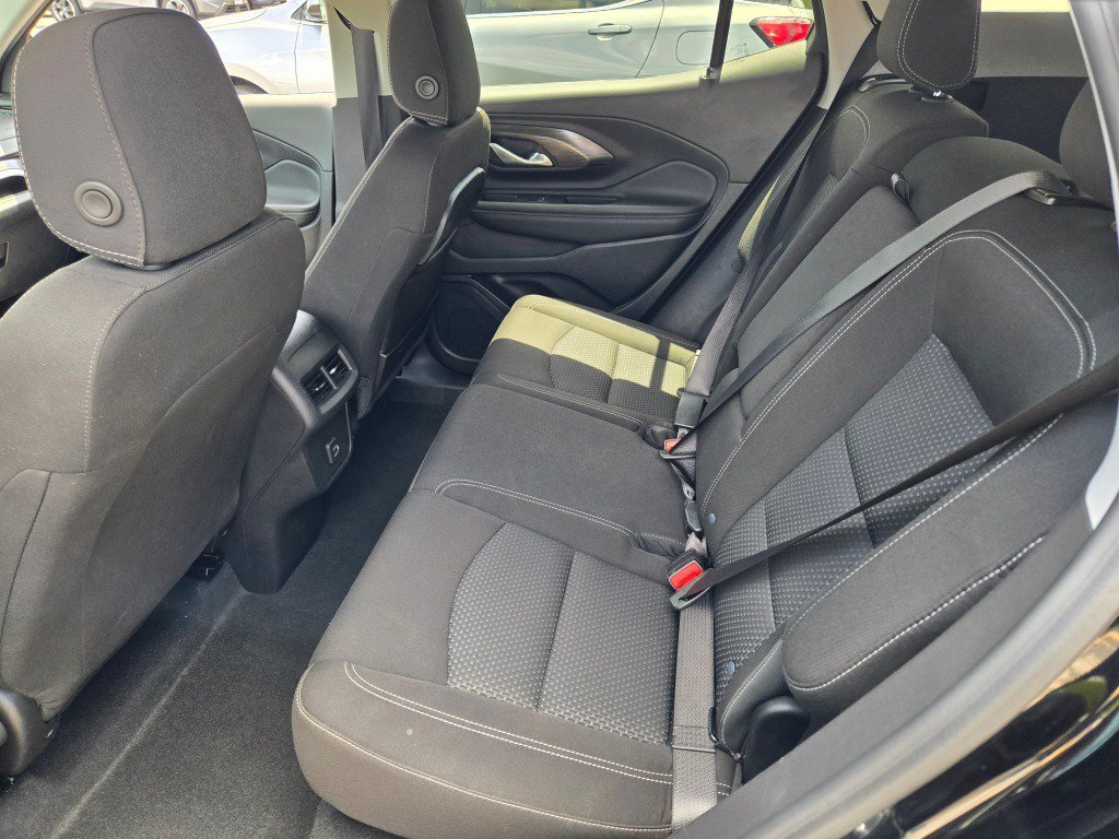 2024 GMC Terrain SLE - Photo 17