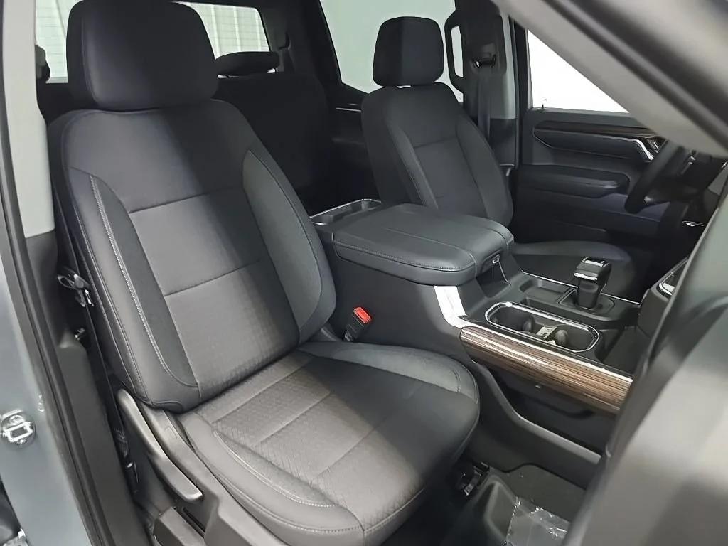 Used 2024 Sterling Gray Metallic Chevrolet LT image 14