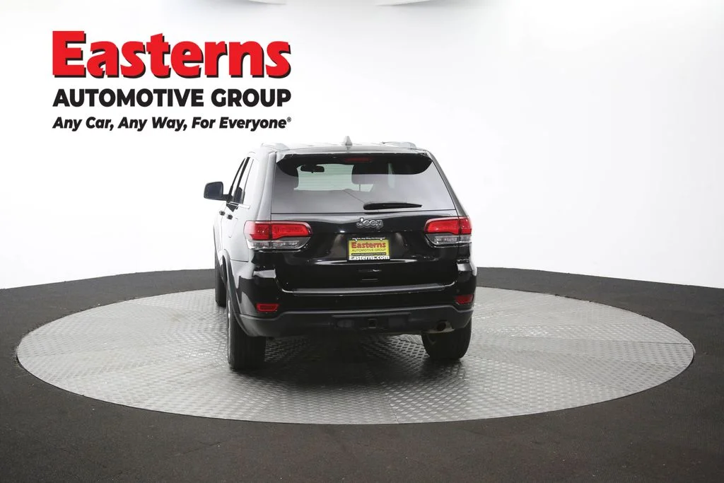 Used 2021 Black Jeep Laredo E image 39