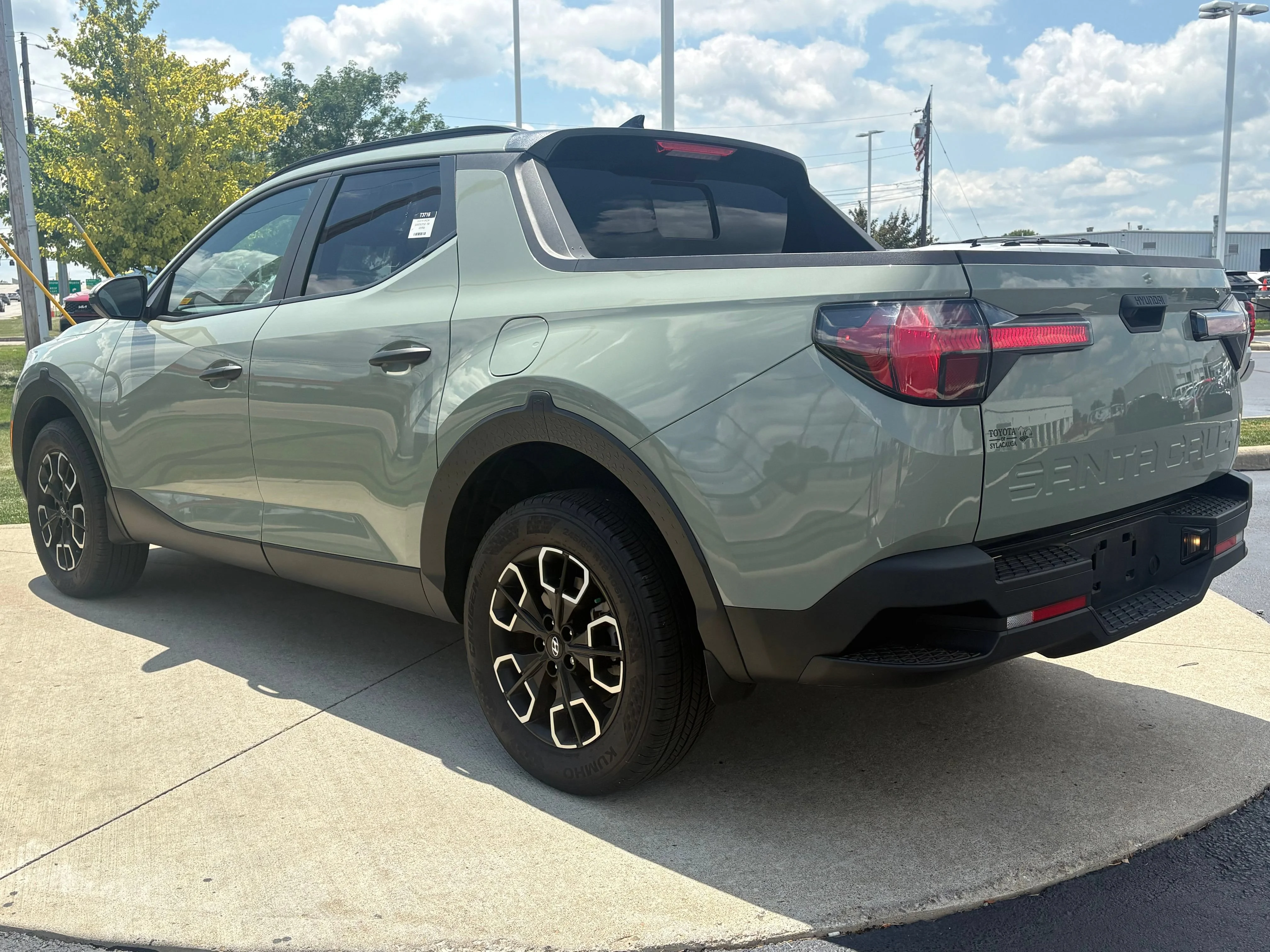 Used 2024 Gray Hyundai SEL image 5