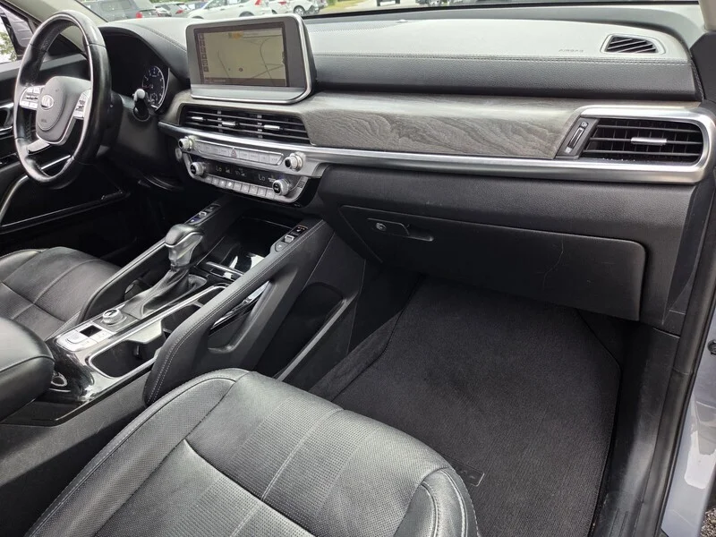 Used 2020 Everlasting Silver KIA SX image 18