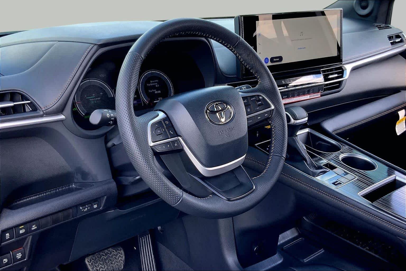 Used 2026 Ice Cap Toyota Woodland Edition image 17