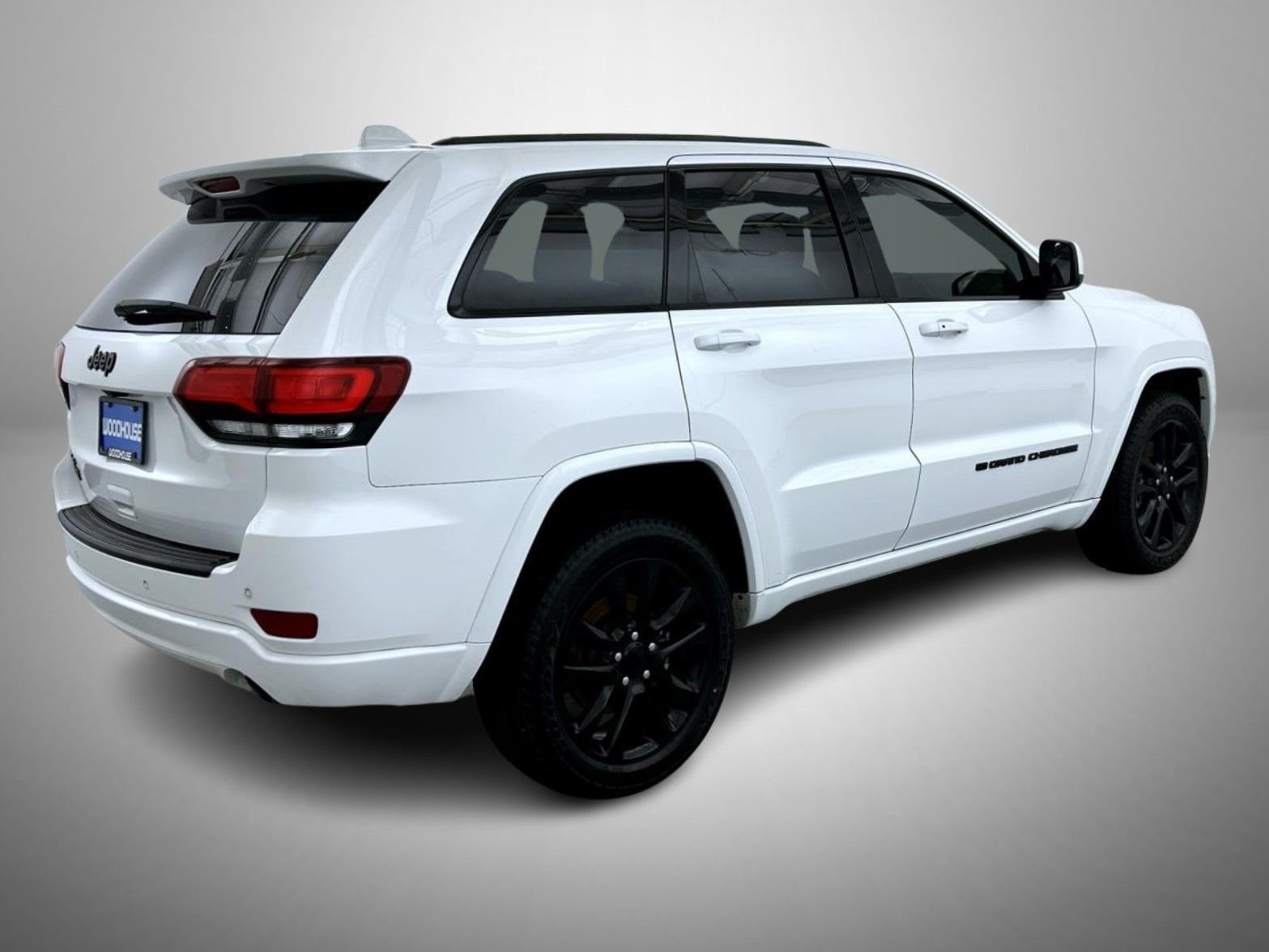Certified Used 2022 White Jeep Laredo X image 5