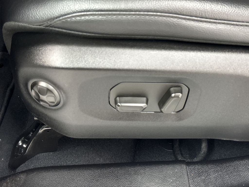 Used 2024 Bright White Clearcoat Jeep Sahara image 14