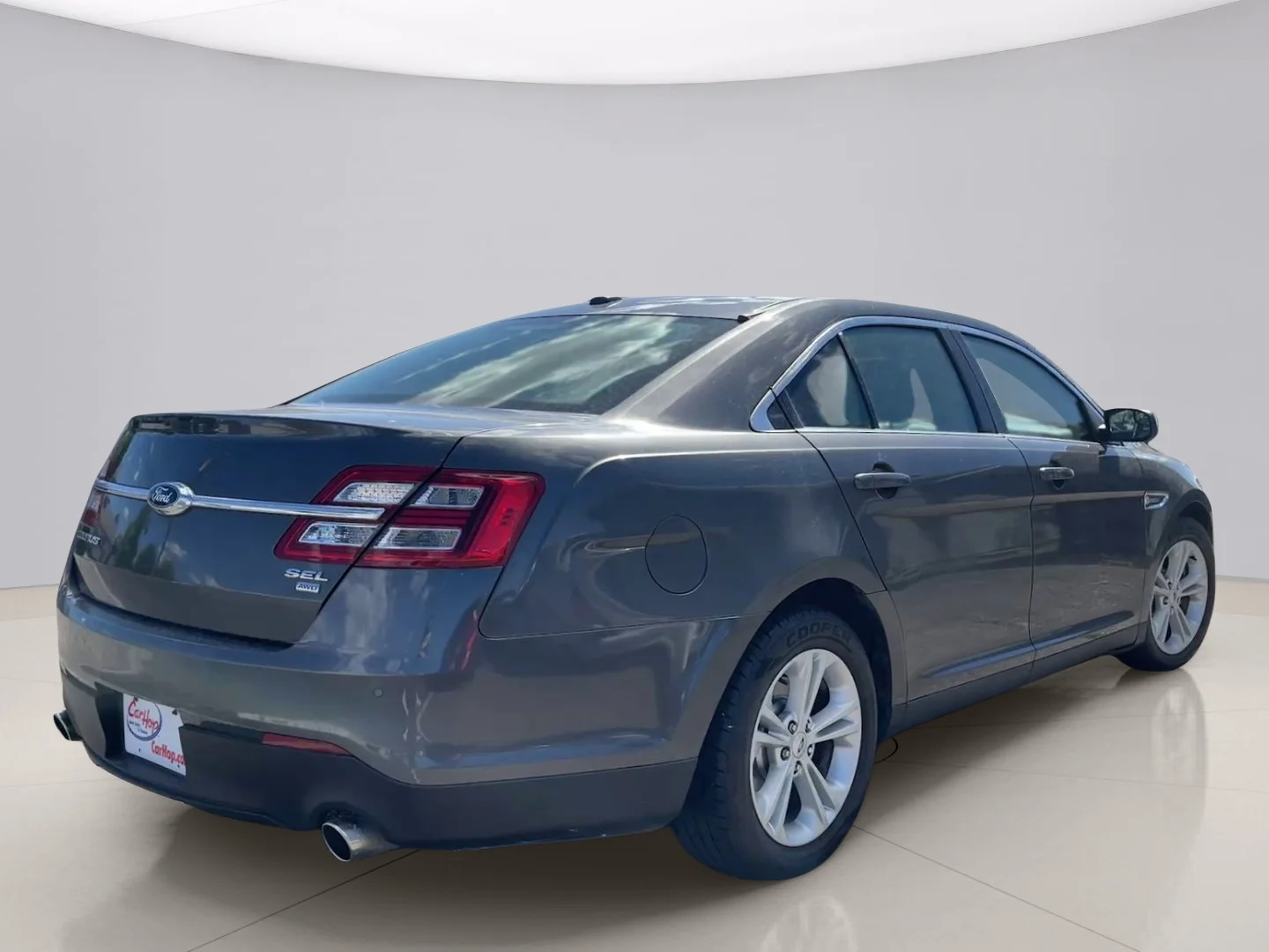 Used 2015 Gray Ford SEL image 5
