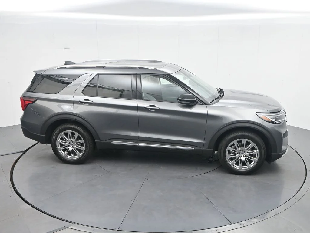 New 2026 Carbonized Gray Metallic Ford Platinum™ image 36