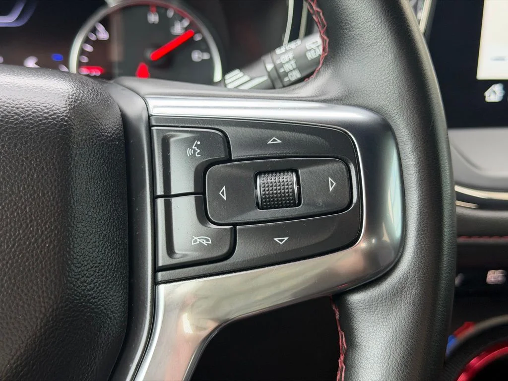 Used 2025 Black Chevrolet RS image 19