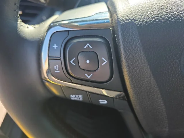 Used 2013 Black Toyota XLE Touring image 17