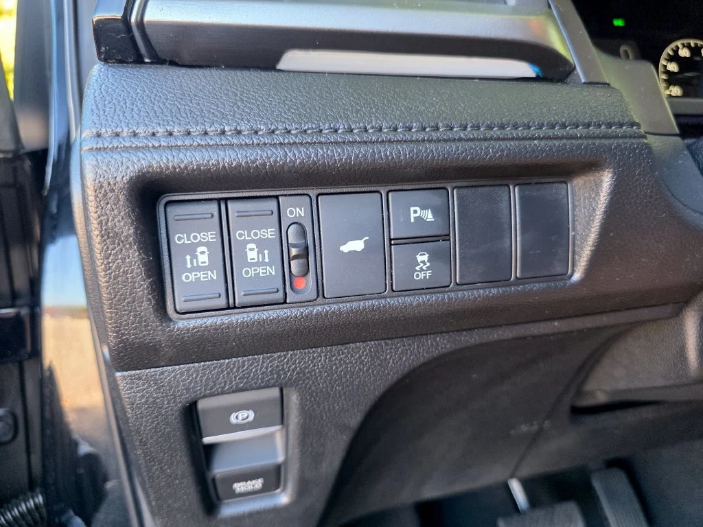 Used 2026 Black Honda Touring image 17