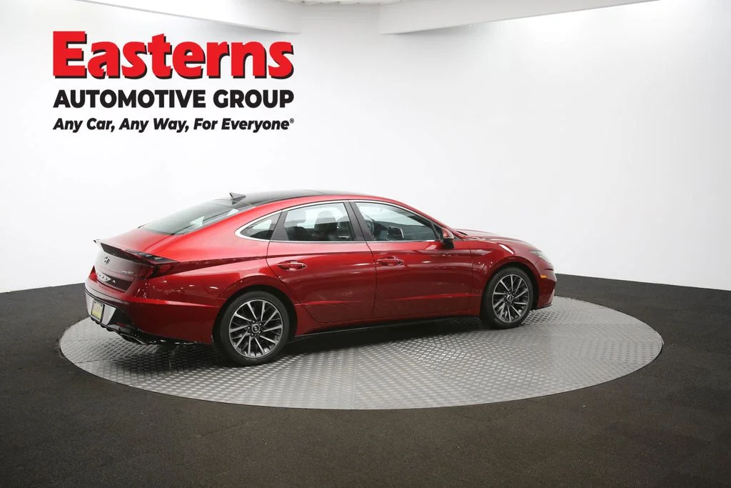 Used 2023 Red Hyundai Limited image 40