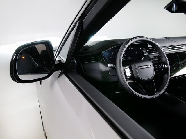 New 2026 Borasco Grey Land Rover Dynamic SE image 24