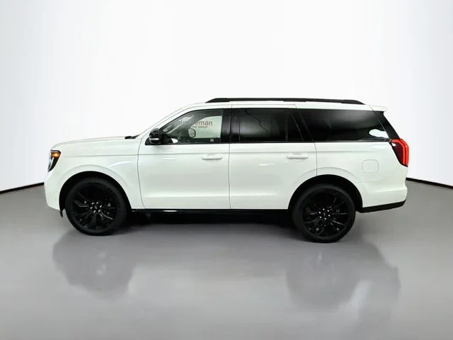 Used 2025 White Metallic Ford Platinum image 4