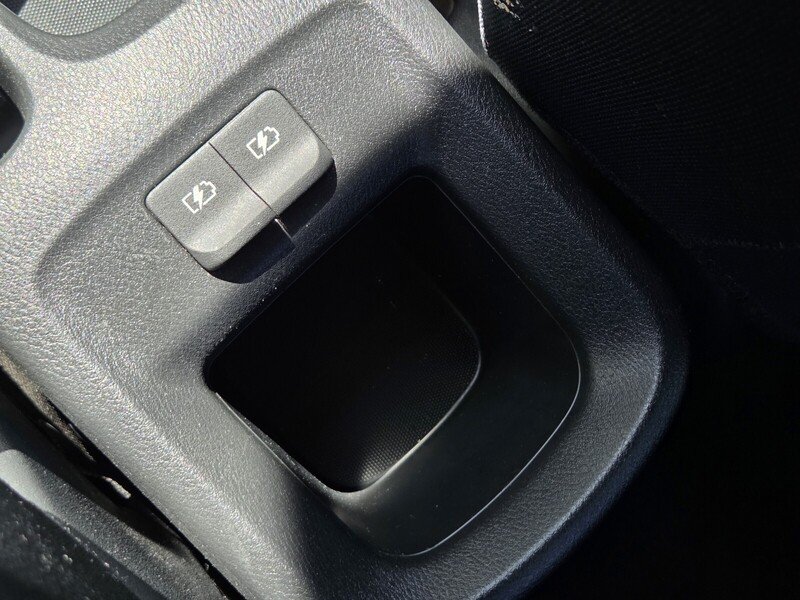 Used 2025 Black Nissan 1.6 S image 33