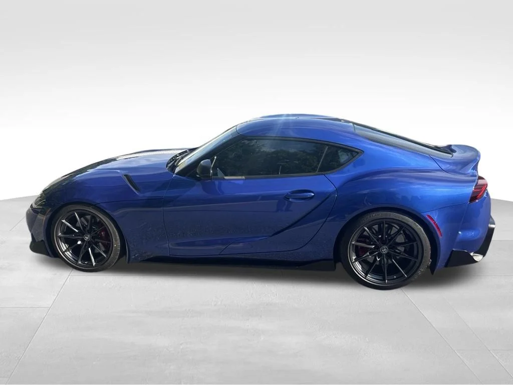 Used 2025 Blue Toyota 3.0 Premium image 10