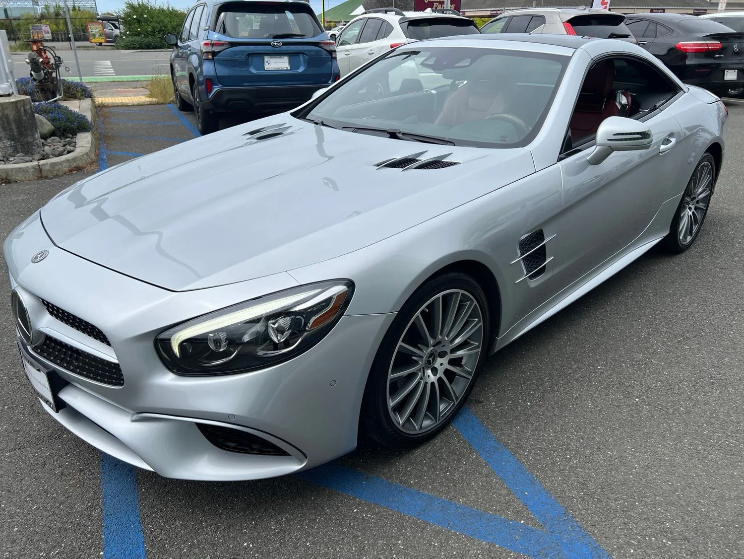 Used 2019 Silver Mercedes-Benz SL 550 image 9