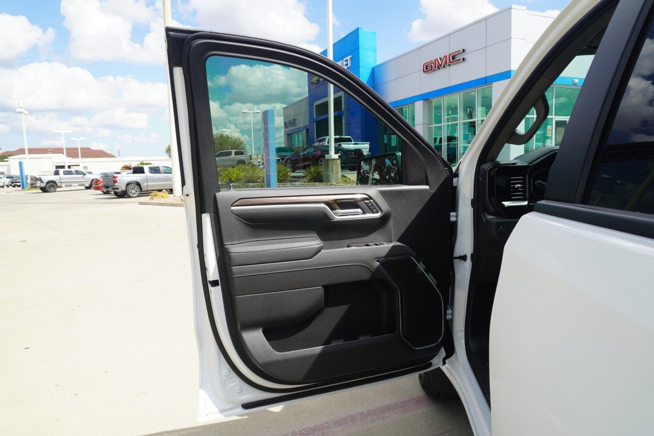 2026 Chevrolet Silverado 1500 LT - Photo 17