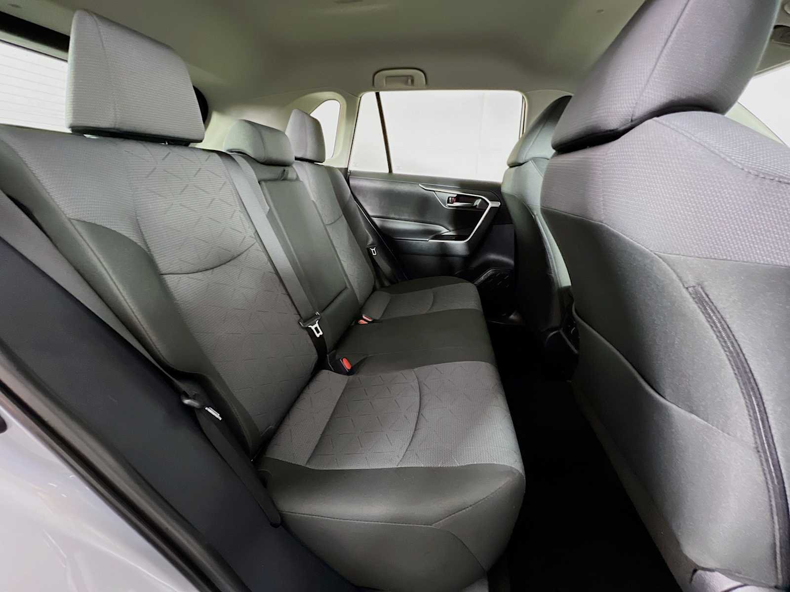Used 2025 Silver Sky Metallic Toyota XLE image 25