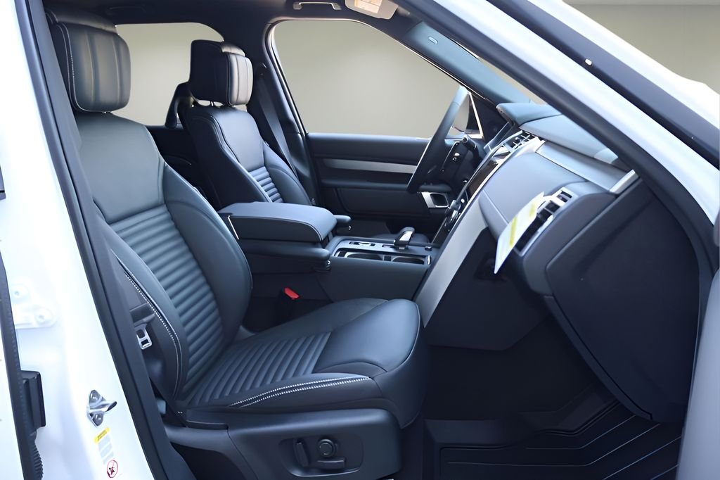 2026 Land Rover Discovery Dynamic SE - Photo 17