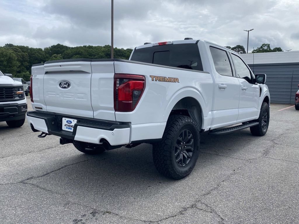 New 2026 Oxford White Ford Tremor® image 3