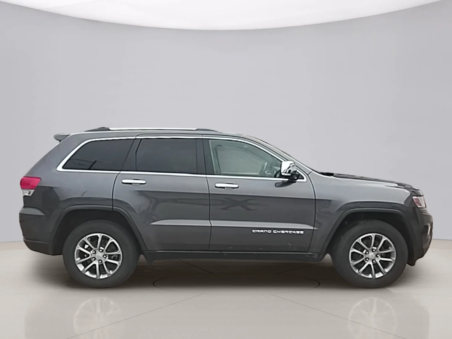 Used 2014 Gray Jeep LIMITED image 6