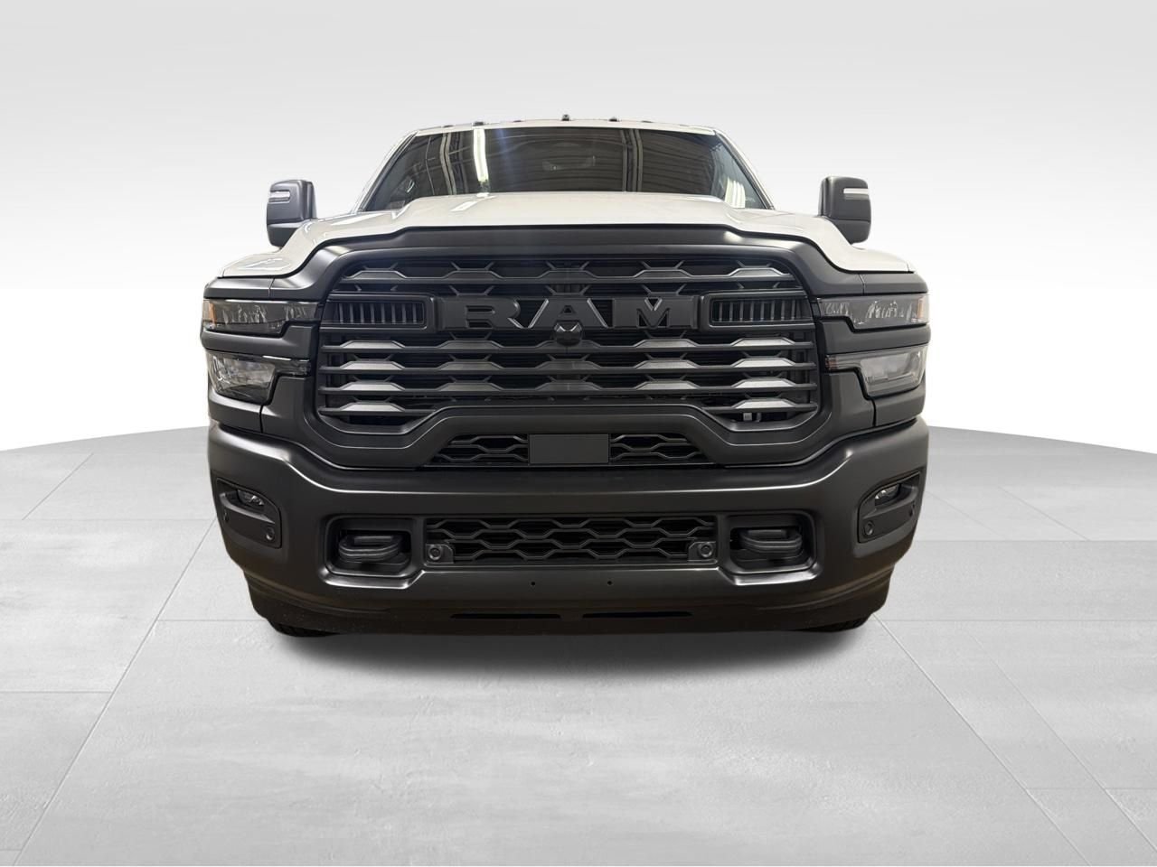 New 2026 Bright White Clear-Coat Exterior Paint RAM Tradesman image 9
