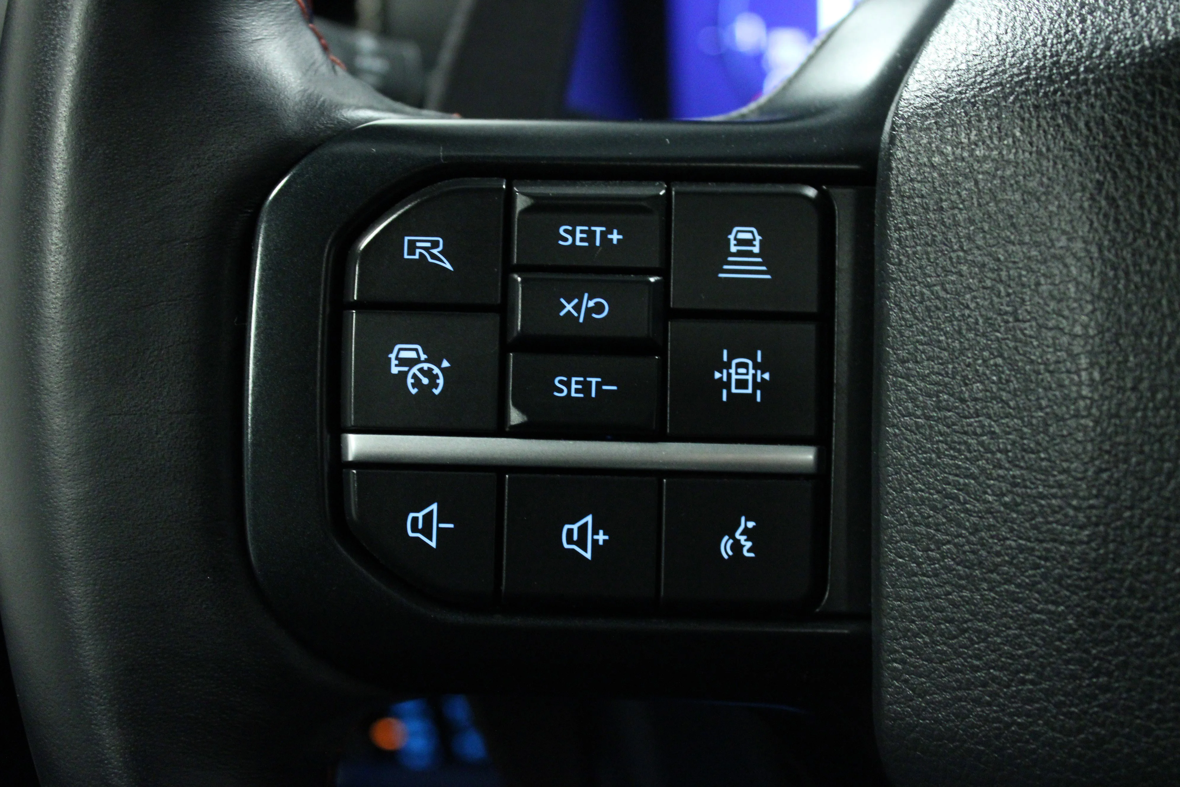 Used 2024 Avalanche Ford Raptor image 21