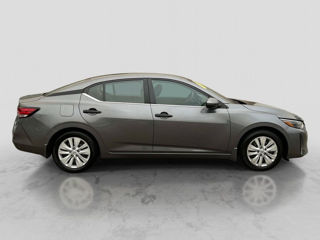 Used 2025 Gray Nissan S image 6