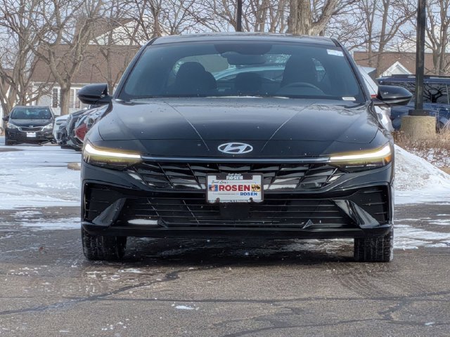Used 2026 Black Hyundai SEL Sport image 2