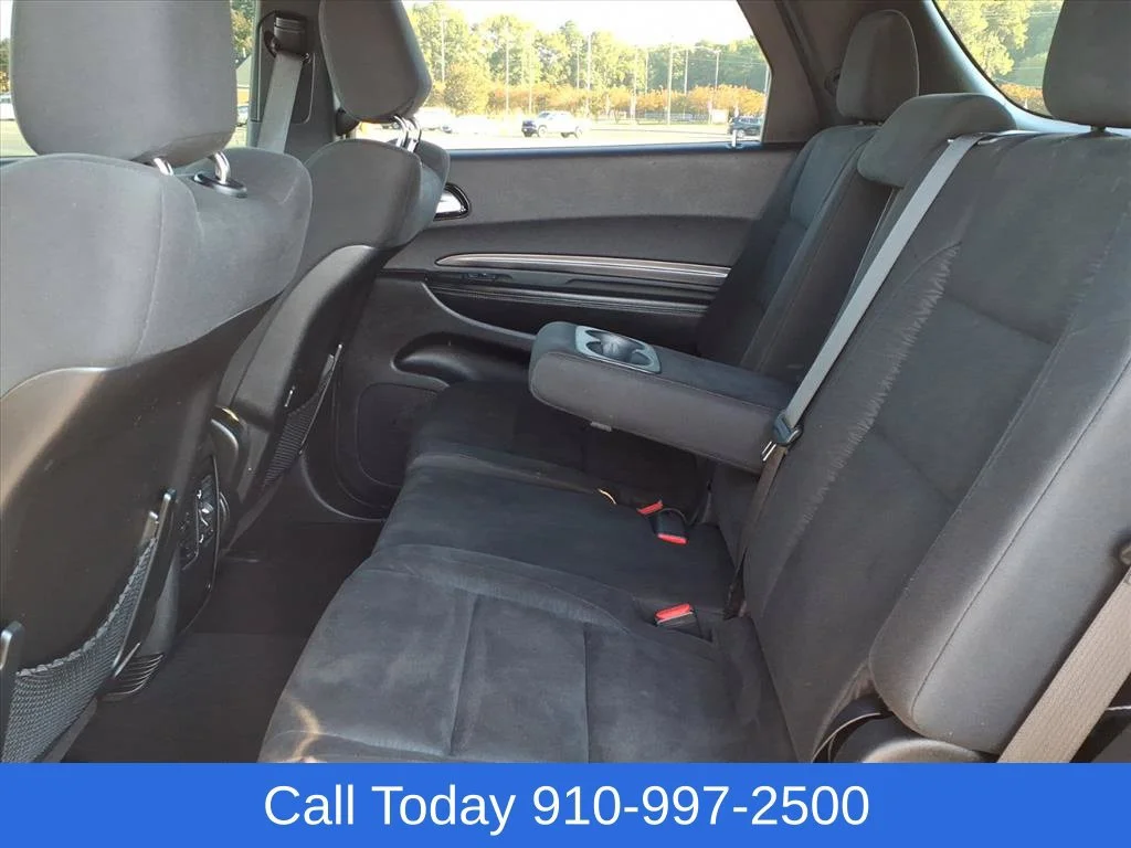 Used 2023 Black Dodge SXT Launch Edition RWD image 10