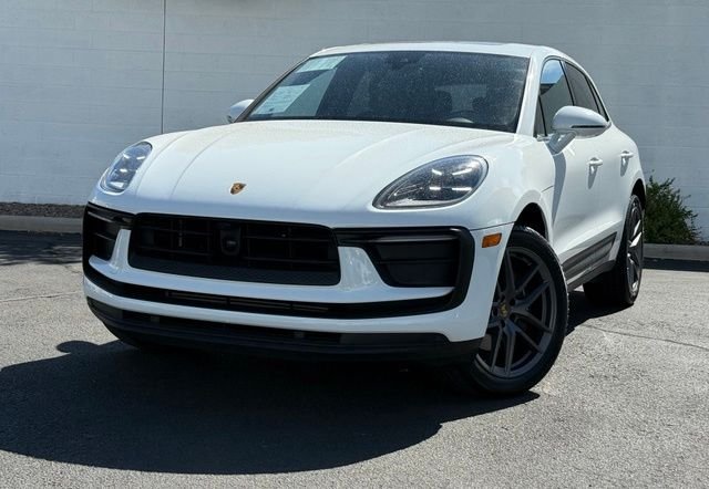 2026 Porsche Macan 