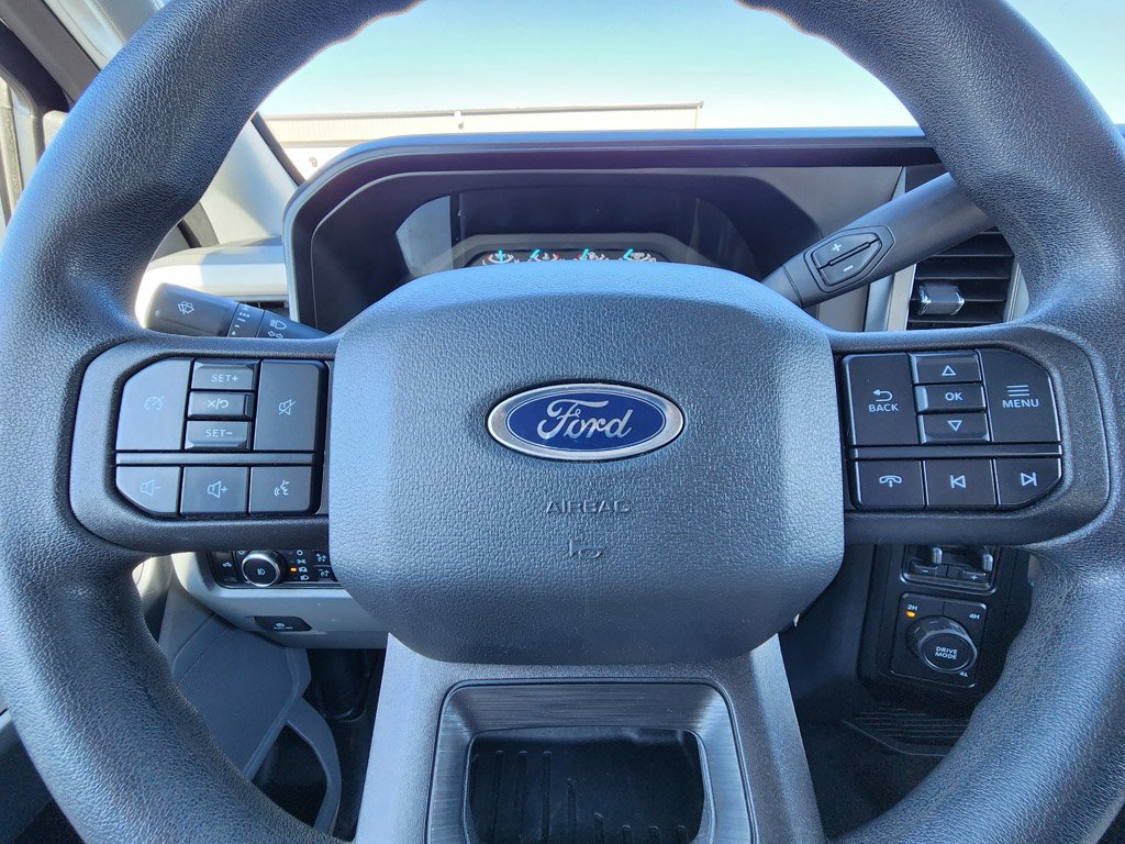 Used 2024 Oxford White Ford XLT image 30