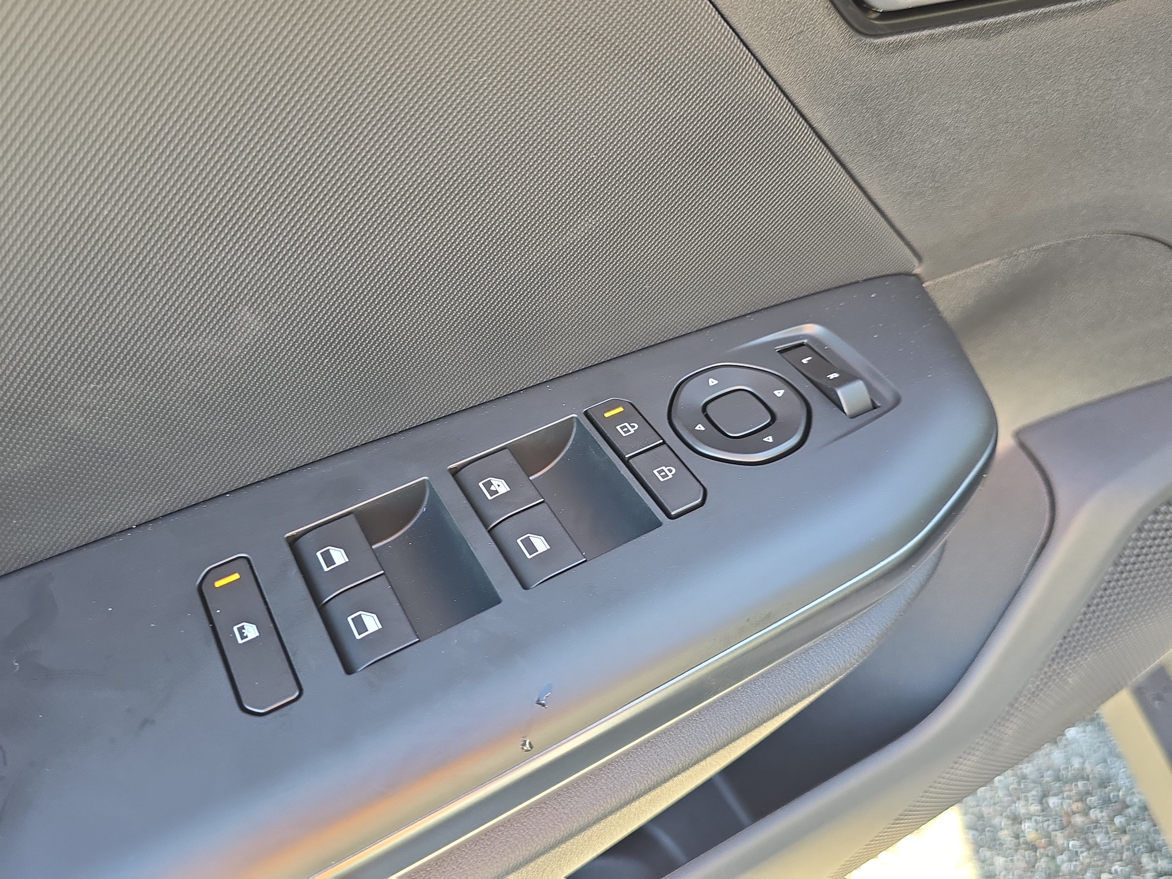 New 2026 Steel Gray Kia LXS image 18