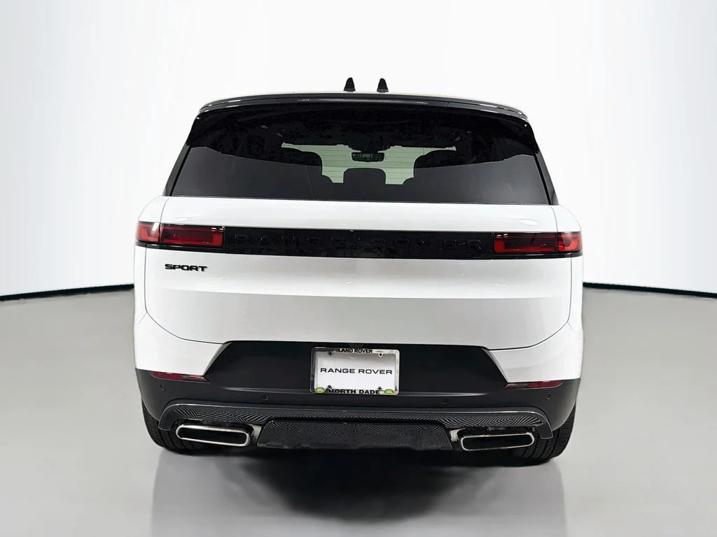 New 2026 Fuji White Land Rover SE image 6