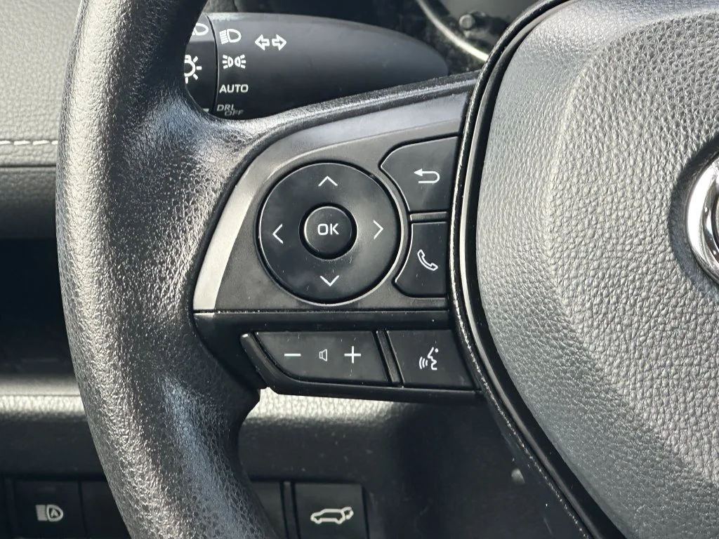 Used 2022 Gray Toyota XLE image 20