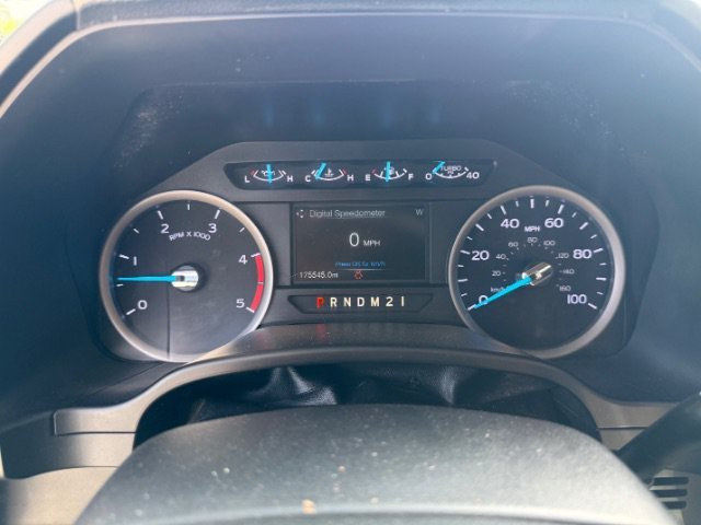 Used 2019 Gray Ford XLT image 22