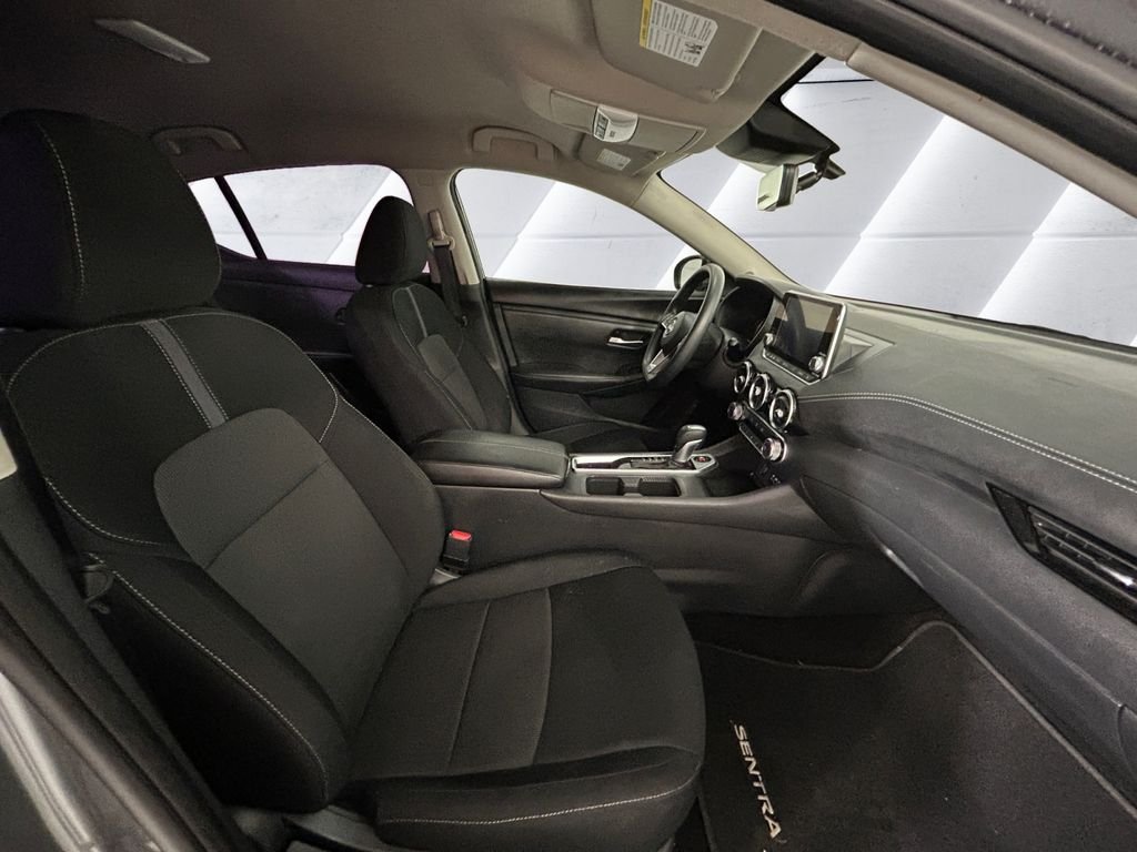 Used 2024 Gray Nissan SV image 13