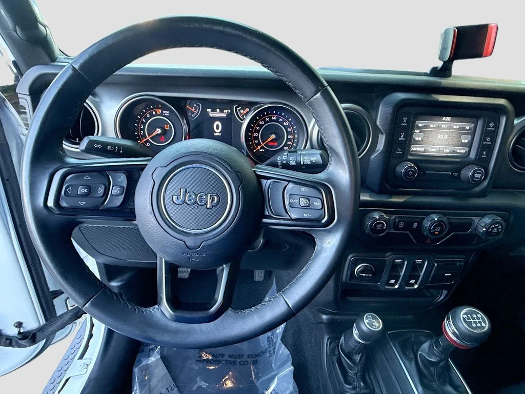 Used 2019 Bright White Clearcoat Jeep Sport S image 11
