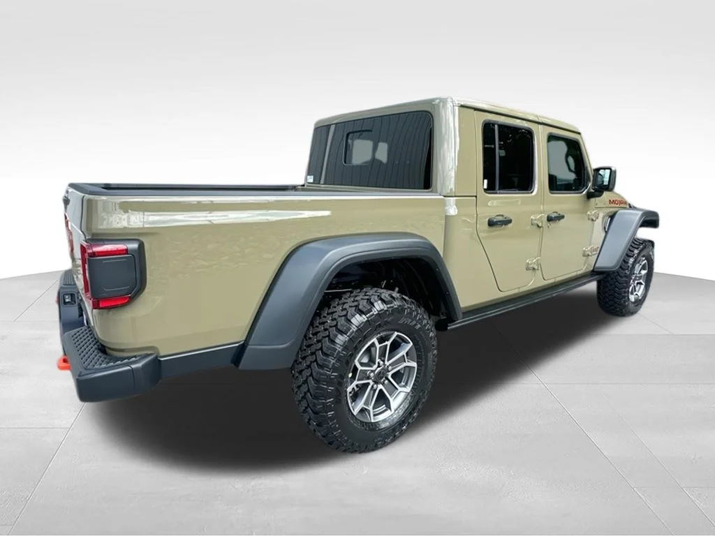 Used 2025 Green Jeep Mojave image 10