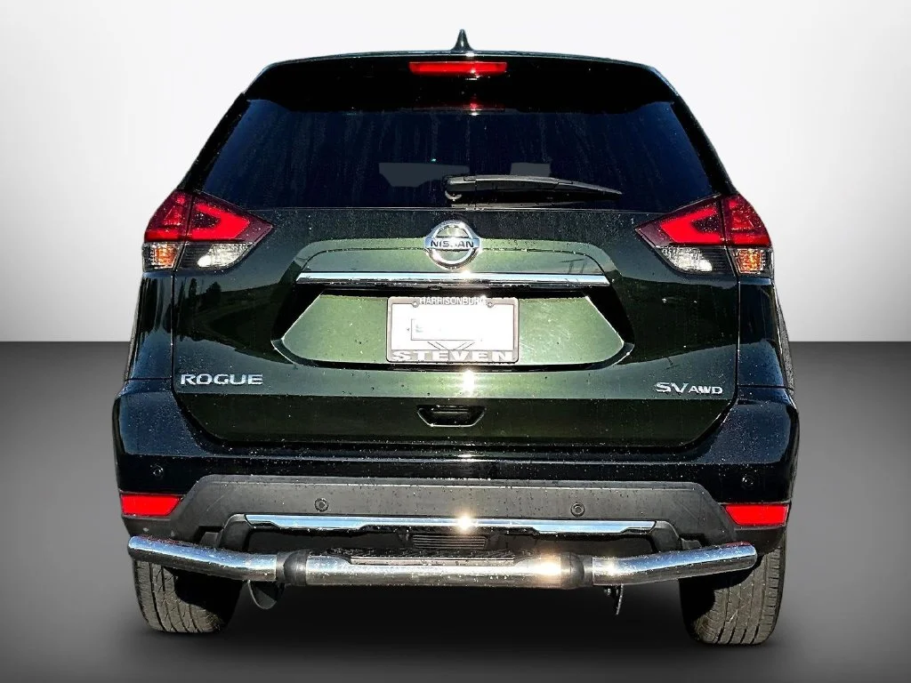 Used 2020 Midnight Pine Metallic Nissan SV image 5