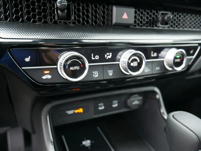 New 2027 Platinum White Pearl Honda Sport Touring Hybrid AWD image 13